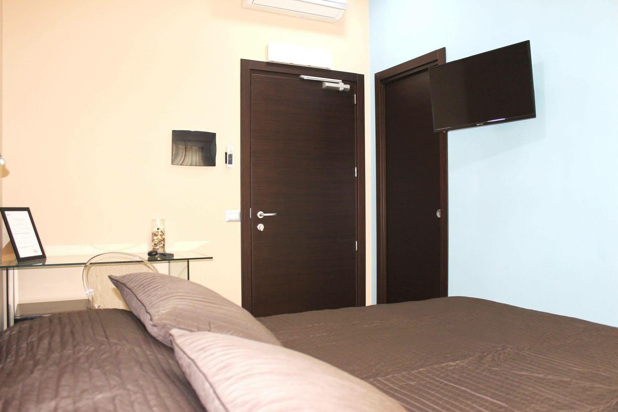 Hotel Gran Torino Rome Bagian luar foto
