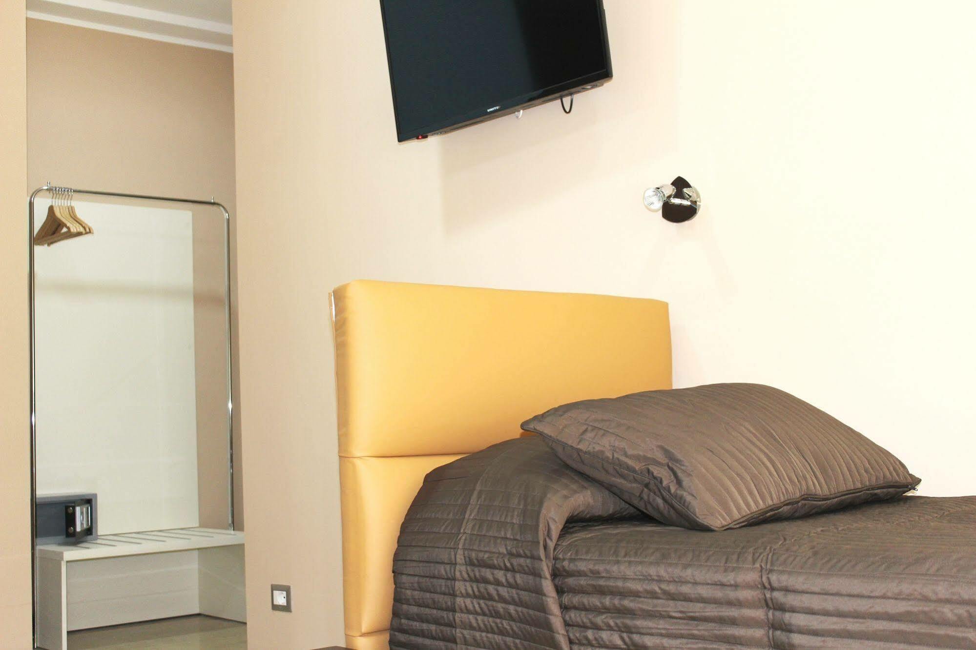 Hotel Gran Torino Rome Bagian luar foto